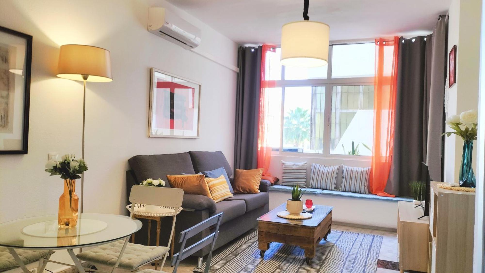 Bonito Apartamento De Dos Dormitorios En El Centro Y Calle San Miguel Torremolinos Exterior photo